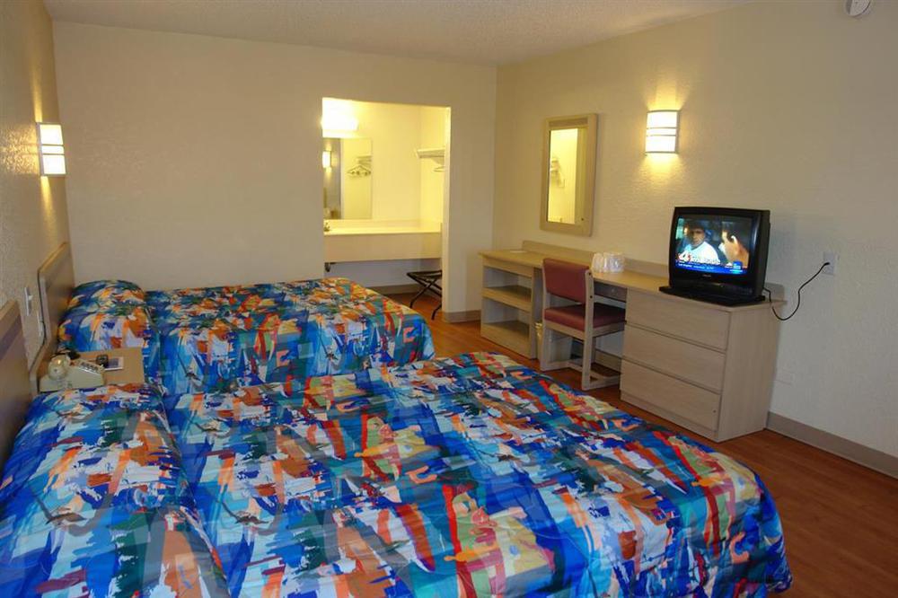 Motel 6 Austin, Tx - Central Downtown Ut Pokój zdjęcie