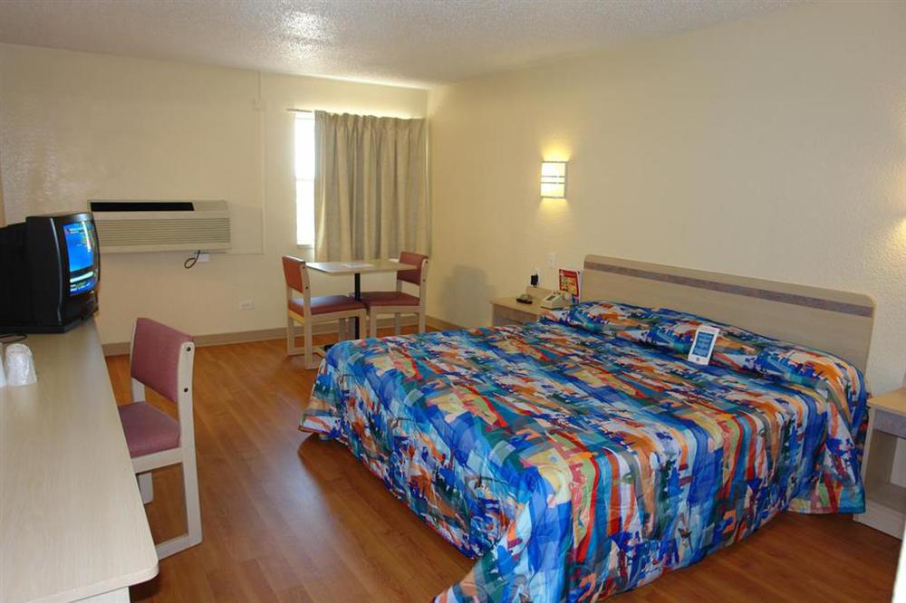 Motel 6 Austin, Tx - Central Downtown Ut Pokój zdjęcie